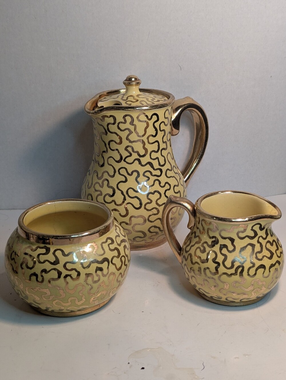SADLER TEAPOT TEA POT And C/S snail trail Gold gilt squiggle England